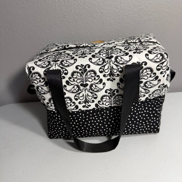 Luxe Handmade Insulated Lunch Bag - Black & White Chic Edition - Picture 5 of 5